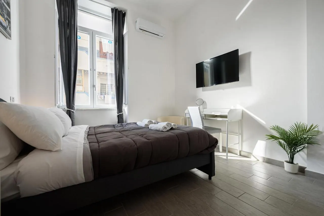 Af Appart'Hotel Napoli 0*, Naples